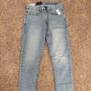 GAP Light Wash Slim Taper Mens Jeans